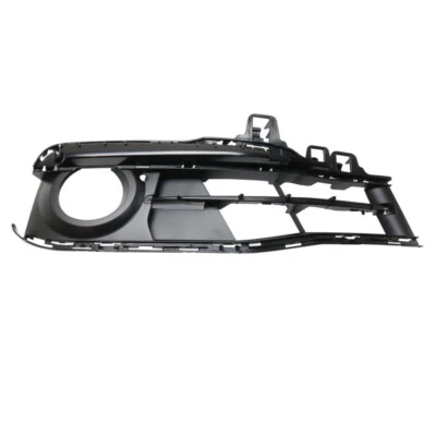 Luz antiniebla para BMW 320i/328d xDrive 2016-2018 lado del pasajero negra con niebla Foto 1 de 4