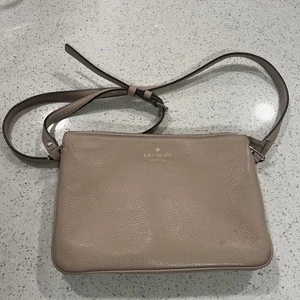 Kate Spade Mulberry Street Madelyne Grey Leather Crossbody Purse Bag WKRU4602 - Picture 1 of 7