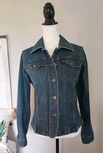 Van Heusen Blue Jean Jacket Women's Size Medium Cotton Snaps Blue Denim Pockets - Picture 1 of 10