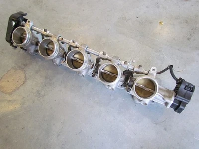 2007 BMW M6 E63 E64 S85 Left Throttle Body Housing Rail Assembly OEM - Image 1 of 2