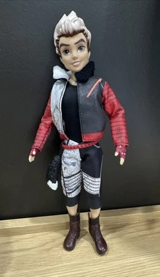 Hasbro Disney Descendientes Carlos Niño Muñeca Isla de los Perdidos 2015 Conjunto Completo Foto 1 de 4