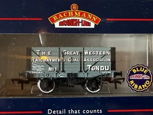 Bachmann 37-101A 7-plank wagon "The Great Railwaymans Coal Association". BNIB - Picture 1 of 2