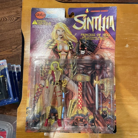 1997 Skybolt Toyz Sinthia  & Nira Action Figures  Lightning Comics MOC Cover