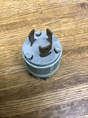 ARROW HART 6392 LOCKING PLUG 30A 250V 3PH 3P 3W NEMA L11-30P - Image 1 of 4