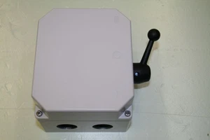 Interruptor de red, Elektra 46467, 15KW, 45A, caja de fundición, alimentación de red, batería - Imagen 1 de 2