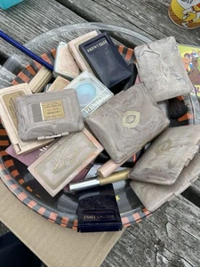Big lot of various make up accessories - Picture 1 of 3
