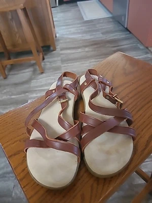 GH Bass &Company SUNJUNS  Cinnamon BASS MARGIE SIZE 6- 1/2 - Image 1 of 4