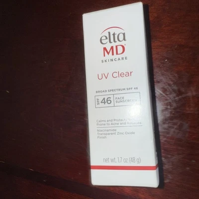 Protector solar facial de amplio espectro EltaMD SPF 46 1,7 OZ Foto 1 de 4