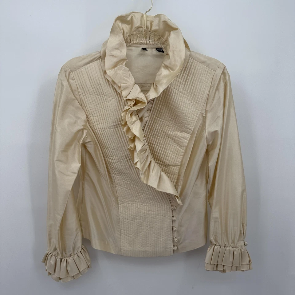 Blusa Ellen Tracy Mujer Talla 8P Crema Seda Volantes Botón Frontal Coqueta Regencia Foto 1 de 4