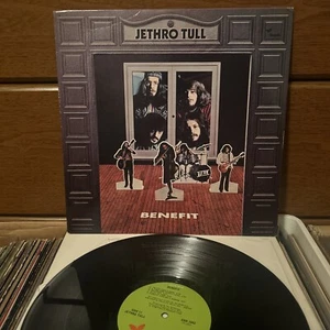 JETHRO TULL - BENEFIT - ORIGINAL VINYL LP - CHRYSALIS RECORDS - VG+ - Picture 1 of 3