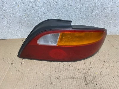 Luz trasera pasajero derecho Hyundai Elantra 1996 1997 1998 sedán OEM L6464 DW Foto 1 de 4