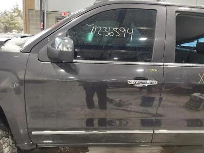 Used Front Left Door Assembly Front fits: 2016 Chevrolet Silverado 1500 pickup C — 第 1/4 张图片