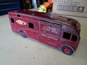 DINKY SUPERTOYS HORSE BOX - Picture 1 of 4