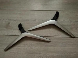 Sharp Aquos LC-70UI9362K 70" Stand accessories - Picture 1 of 3