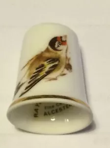 China Thimble. Raymond C Goodliffe Neale Alcester. GOLDFINCH BIRD - Picture 1 of 3