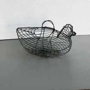 Vintage Primitive Chicken Hen Shaped Wire Mesh Egg Basket Farm House Decor - Picture 1 of 5
