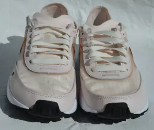 Women Nike Waffle One ESS Light Soft Pink Size 7 (New) - Picture 1 of 11
