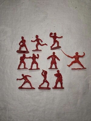 Винтажный 1976 Монреаль Олимпийских игр красный пластик фигурки олимпийцев 57 мм лот - Изображение 1 из 4