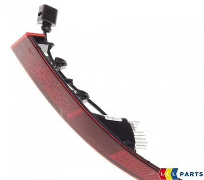 NEW GENUINE SKODA KAMIQ SCALA REAR BUMPER FOG LIGHT LAMP RIGHT RHD 658945702A - Image 1 of 4