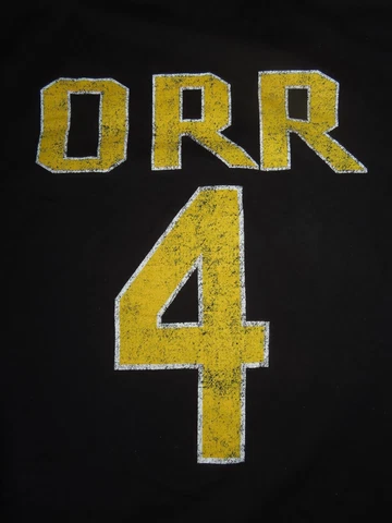 Old Time Hockey BOBBY ORR No 4 BOSTON BRUINS (MED) T-Shirt Jersey Cover