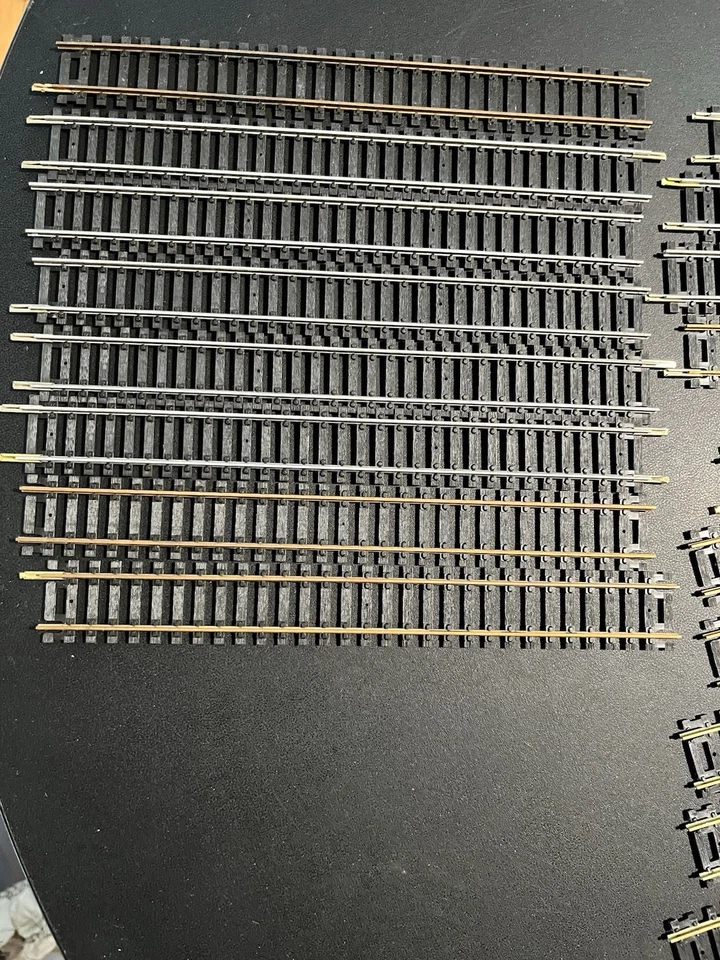 HO TYCO Steel Track Lot Of 8 Straight Sections 15944 W/ 4 Atlas 9” Snap Tracks - Image 1 of 1