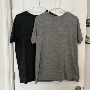 2 Magliette Chive & Buy Me Brunch Solid NudiTee Unisex L Grigio Erica Antracite - Foto 1 di 6