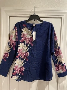 Chico’s Drama Floral Cutaway Neck Women’s Button Up Shirt. Größe 3. Neu mit Etikett. - Bild 1 von 15