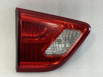 Nissan Pathfinder 2017 luz trasera puerta lateral izquierda 265459PF0A Foto 1 de 2