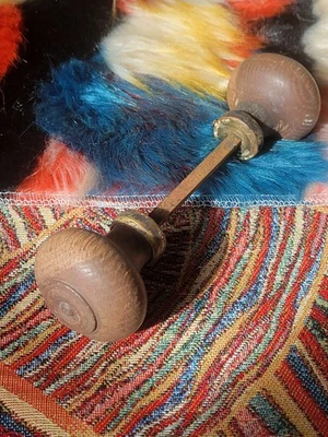 ANCIENNES POIGNÉES de PORTE en BOIS et LAITON FERRURE SERRURE MAISON CHATEAU  - Photo 1/4