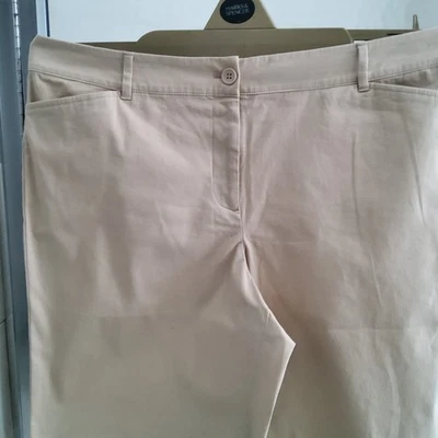 TALBOTS BERMUDAS SIMPLEMENTE FAVORECEDORAS-TALLA 14-BEIGE-10,5 pulgadas ENTREPIERNA-*NUEVO* Foto 1 de 4