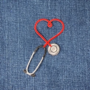 Stethoscope Heart Applique Patch - Embroidered Doctor Nurse Badge 2.75" Iron On - Picture 1 of 2