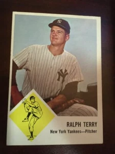 1963 Fleer Baseball - most cards in VG condition  - Picture 1 of 21
