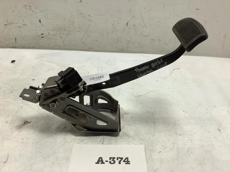 Hyundai Elantra 2008 pedal de freno OEM Foto 1 de 4