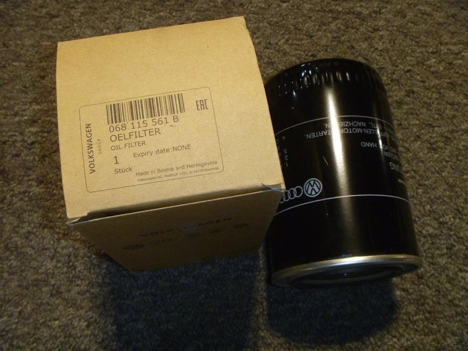 1984-1985 Volkswagen VW Jetta Vanagon filtro de óleo quântico 068-115-561-B fabricante de equipamento original novo - Imagem 1 de 1