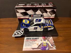 Chase Elliott 2020 #9 NAPA Martinsville Win Camaro ZL1 NASCAR 1/24 - Picture 1 of 3
