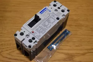 Interruttore automatico a 2 poli, 480VAC, 15 A, 65KAIC, PD Series (Eaton: PDG12M0015TFFJ) - Foto 1 di 3