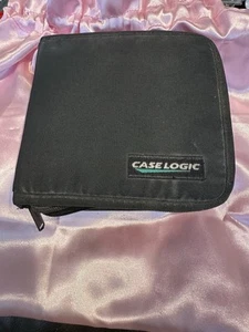 Case Logic CD/DVD Storage Binder with Zipper Closure - Picture 1 of 5