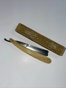 Antico rasoio dritto Lockwood & Taylor con bilancia in bachelite intagliata ornata  - Foto 1 di 9