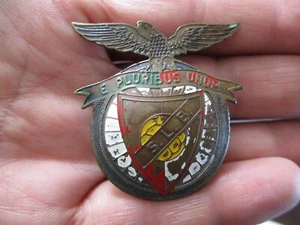 S.L Benfica badge badge in brass from the 60s, with screw application. - Picture 1 of 9