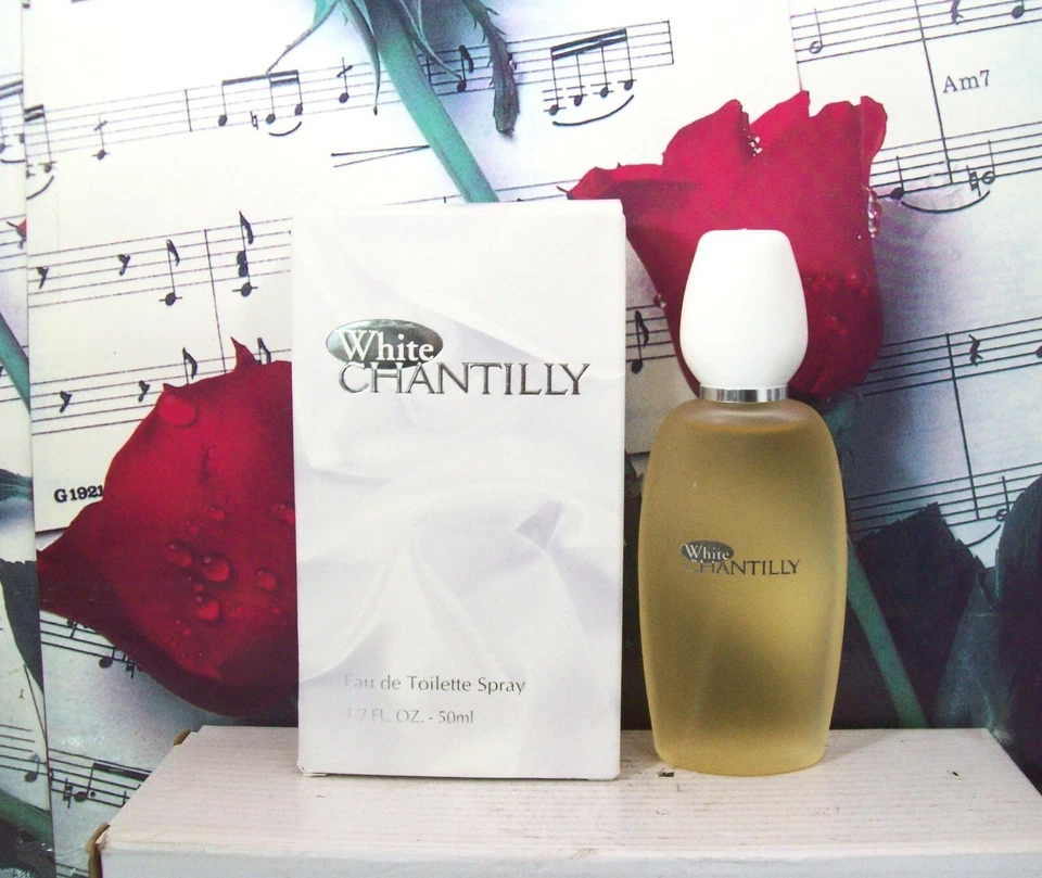 Dana White Chantilly EDT 喷雾 1.7 FL。 OZ. — 第 1/1 张图片