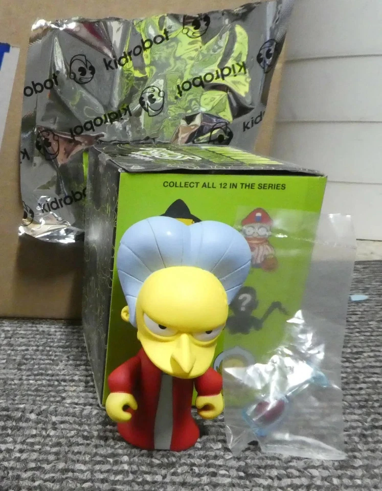 Kidrobot Figure Boxed Treehouse Simpsons Street Fighter Horror Vinyl - Image 1 of 1