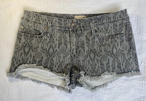 ROXY Denim Short Shorts Women Teen 9/29 Grey Native Distressed Low Rise Raw Hem - Picture 1 of 12