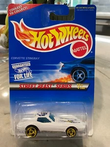 1997 Hot Wheels #560 Street Beast Series 4/4 CORVETTE STINGRAY White w/Yellow SB - Picture 1 of 1