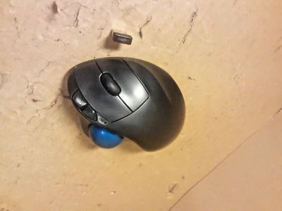 Logitech M570 (910-002090) Wireless Trackball  - Image 1 of 4