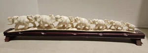 "De colección 7 elefantes cruzando un puente sobre soporte de madera resina 18""" - Imagen 1 de 5