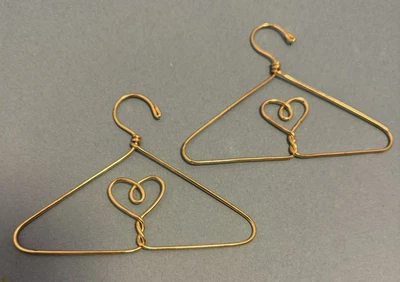 Muñeca American Girl 18" Retirada Samantha 1ª Edición Baúl Tono Dorado Colgador Corazón Foto 1 de 4