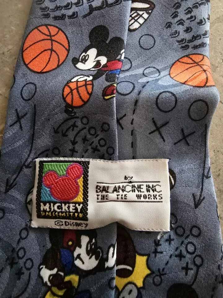 Corbata deportiva Mickey Unlimited para hombre Mickey Mouse de Disney Foto 1 de 4