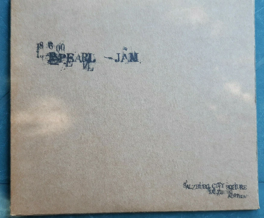 Pearl Jam 2CD´s City Square,Salzburg,Austria 18.6.2000 / Grunge-Rock  TOP ! - Bild 1 von 1