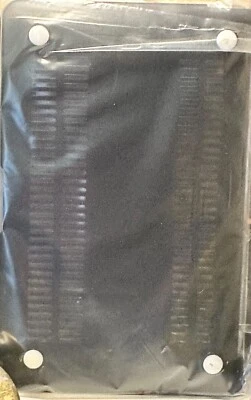 TOPCASE 11” Hardshell Case for MacBook Air Black. FREE AND FAST SHIPPING - Image 1 of 4