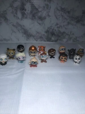 Lote de 14 bonecos Disney Doorables pés incríveis, livro da selva e congelados - Imagem 1 de 4